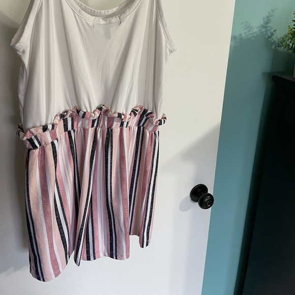 White and Striped Romper - Picture 2 of 2